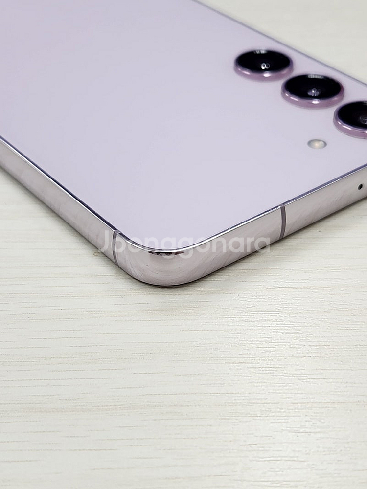 갤럭시 S23플러스 라벤더색상 512용량 상태좋은 무잔상 미파손 단말기 39만 판매합니다--7