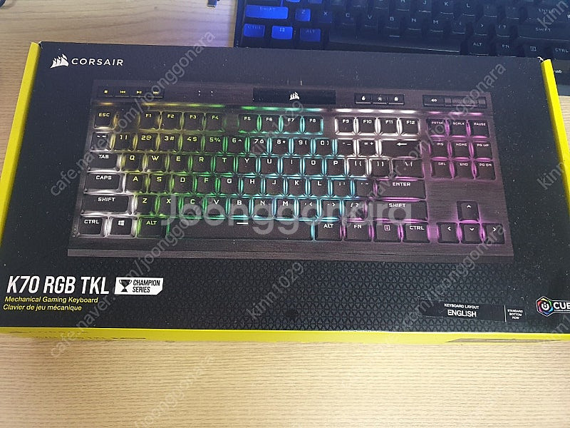 커세어 k70 rgb tkl 은축--0