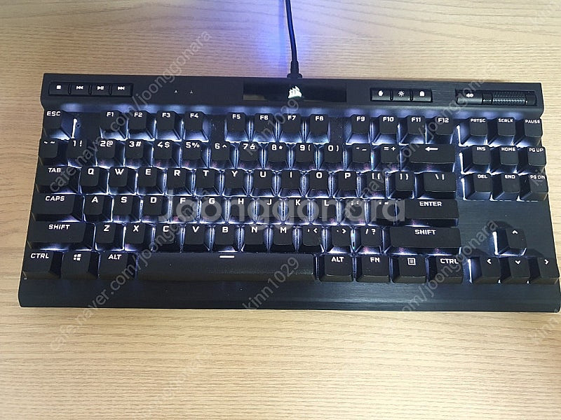 커세어 k70 rgb tkl 은축--2