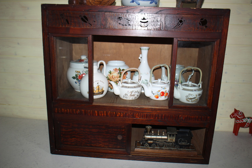 오래된 왜정시대 찬장 (작은 싸이즈) 수작업 송판 인테리어 고가구 엔틱소품 근대사 골동품 한옥 장식 이미지