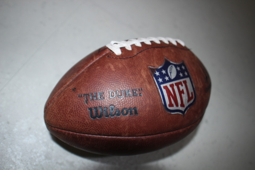 1 윌슨 NFL 오리지널 미식 축구공 THE DUKE 이미지