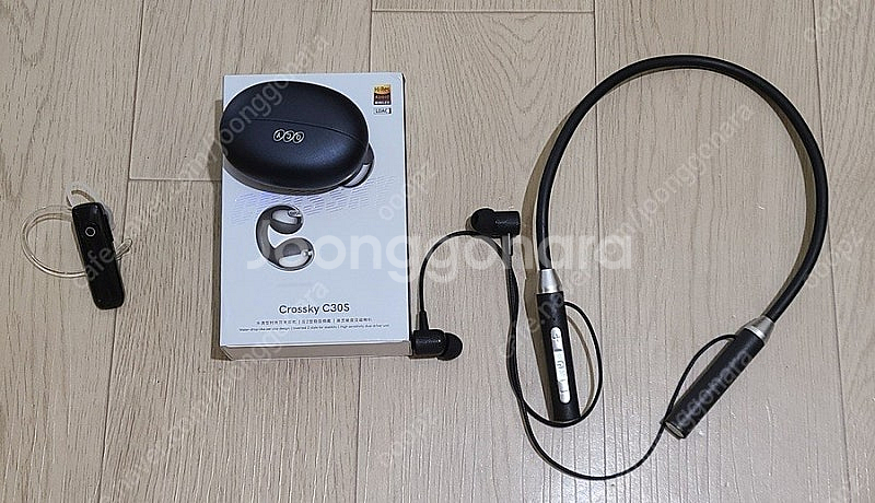 qcy c30s와 넥밴드, 모노 블루투스 이어폰입니다.--0