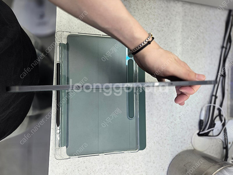 갤럭시 탭 S9 플러스 512gb wifi S급 팝니다--2