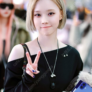 새제품)온스카 엘라스틱 원숄더 티 오프숄더 슬리브