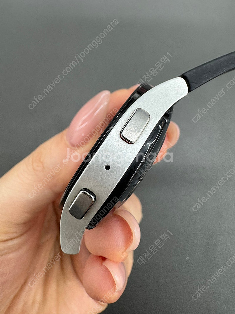 367591 갤럭시워치5 실버 40mm 판매합니다--2