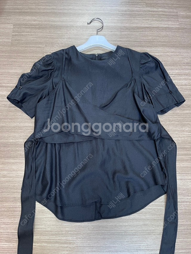 지컷 블라우스 / 반값택포--0
