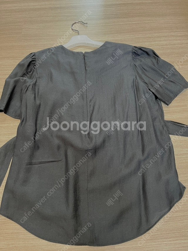 지컷 블라우스 / 반값택포--4