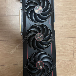 사파이어 펄스 rx6800 그래픽카드 팝니다