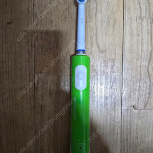 오랄비 전동칫솔 Oral-B pro 450 그린 팝니다