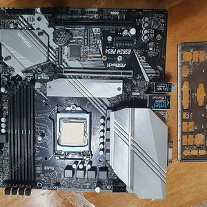인텔 i7-9700K+에즈락 B365M PRO4
