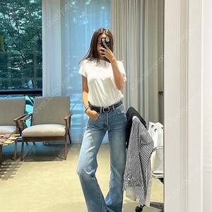식스앤어하프 MID RISE WIDE STRAIGHT - WORN BLUE S