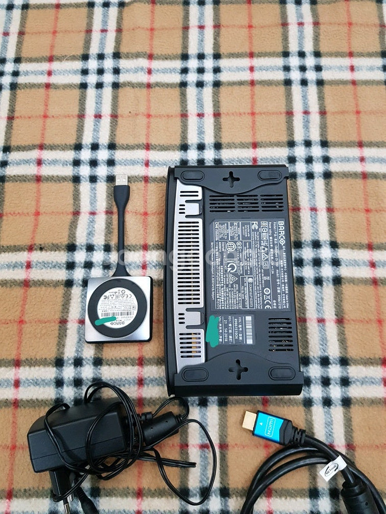 바코클릭쉐어 Barco Clickshare--2