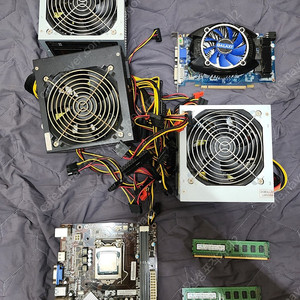 i5-4460 / GTS450 / 250W 파워 3개
