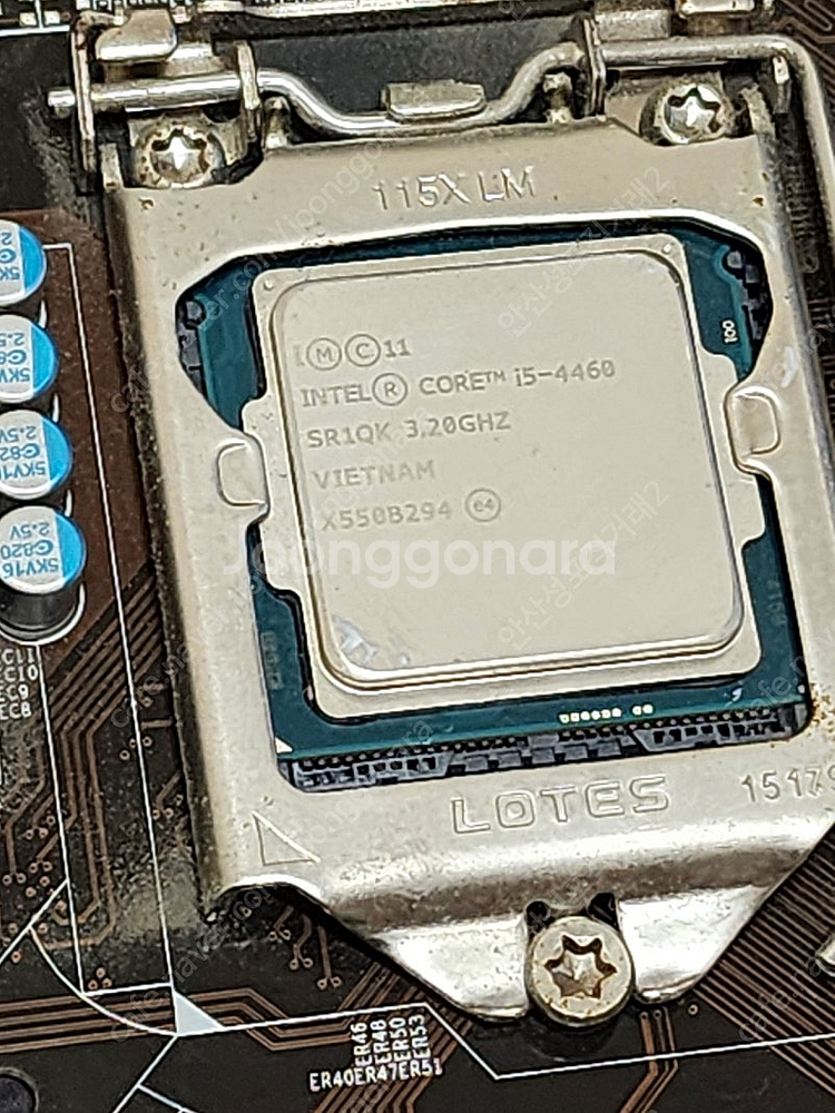 i5-4460 / GTS450 / 250W 파워 3개--1