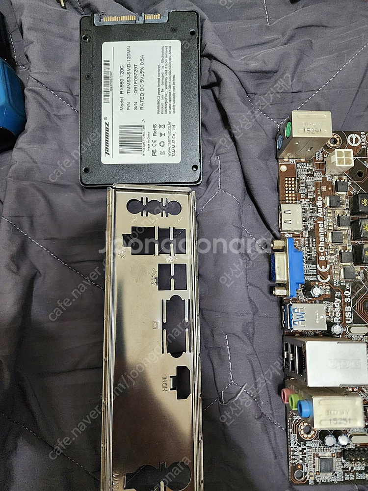 i5-4460 / GTS450 / 250W 파워 3개--2