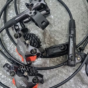 ICE TECH 방열 M8100 XT 브레이크 셋 팝니다.