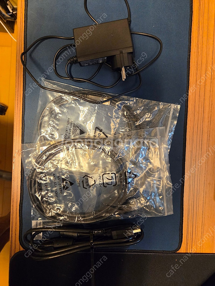 LG 27GR93U--1