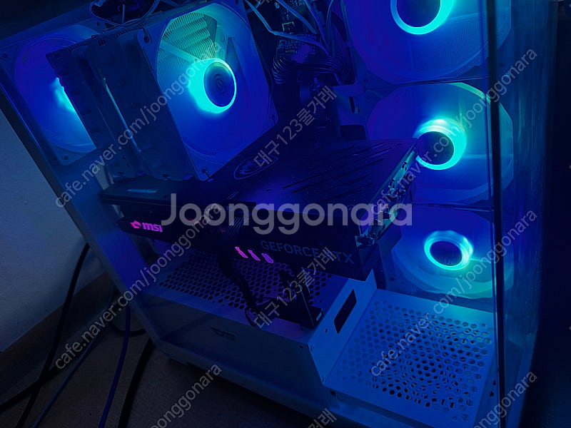 RTX4070TI 7800X3D 램32gb 고사양본체--0