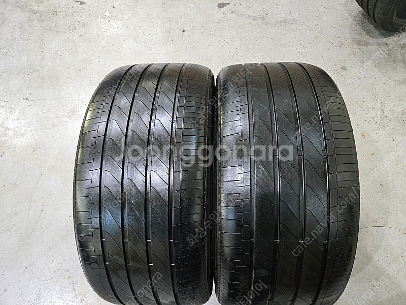 275 35 20 브릿지스톤T005 중고타이어 2본 판...--0