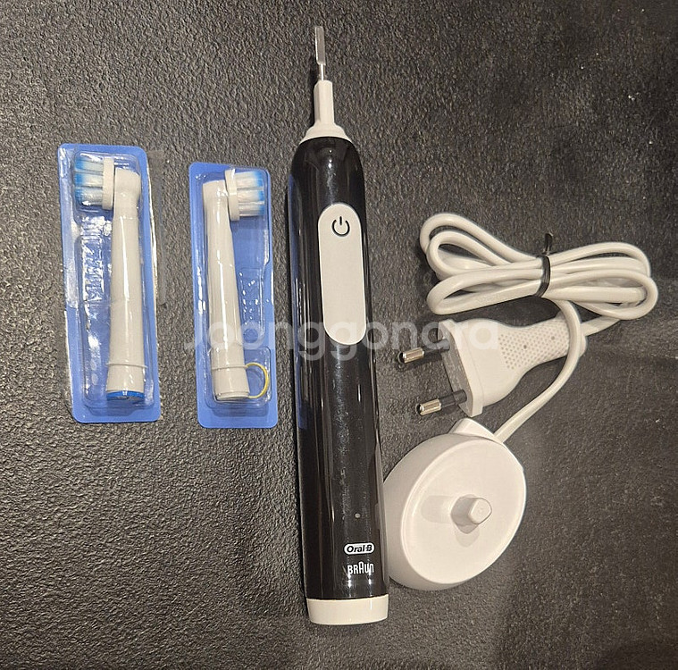 오랄비 전동칫솔 Pro1000 블랙 (전시품, 택포)--0