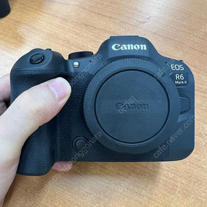 EOS-R6 Mark2 판매합니다.