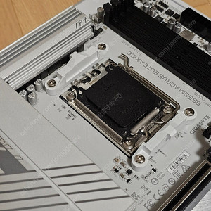 기가바이트 B650M aorus elite