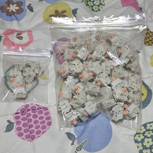 키보드 스위치 홀리판다v2 83개 팝니다