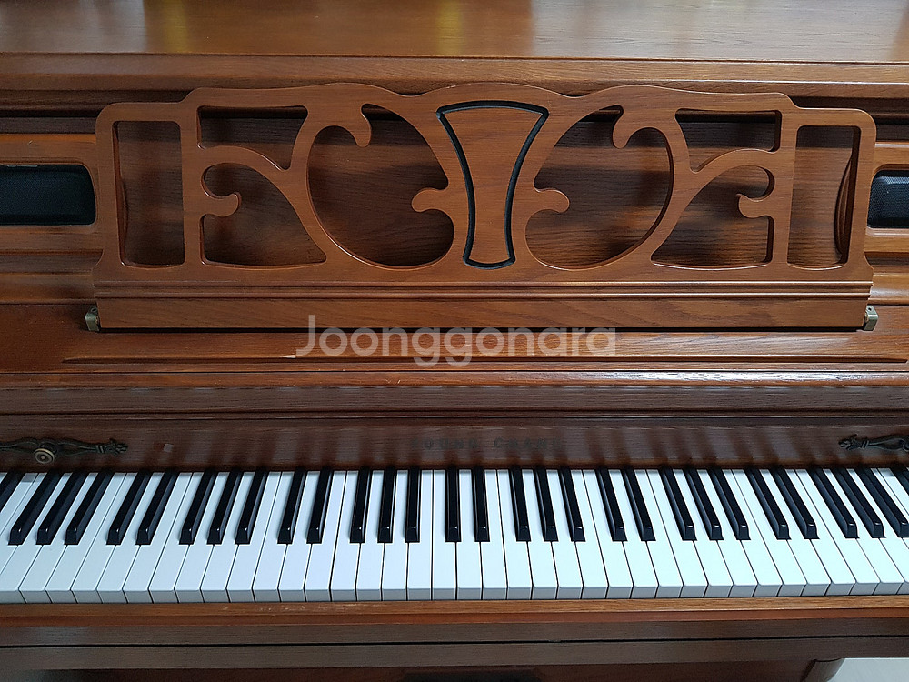 영창 콘솔피아노 CU-110 판매합니다.--2