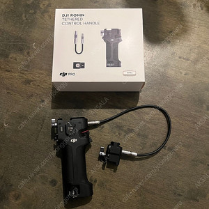 DJI RS3 Pro + DJI 로닌 테더링 제어 핸들 판매합니다