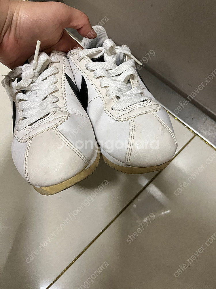 무료배송) 나이키 230 사이즈 운동화--2