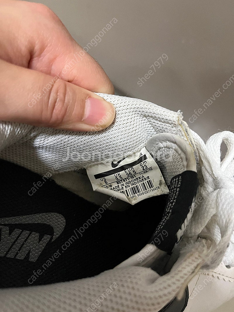 무료배송) 나이키 230 사이즈 운동화--7