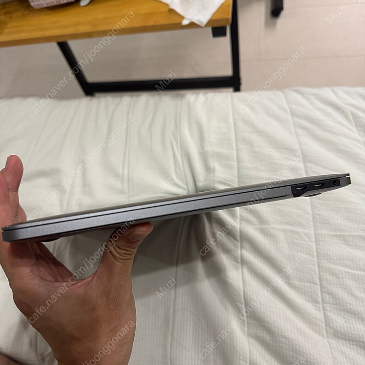 맥북프로 2018 15인치 고급형 이미지