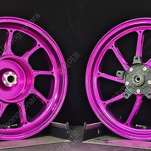 혼다 PCX 750 오토바이 휠 튜닝파츠 단조휠 판매합니다.