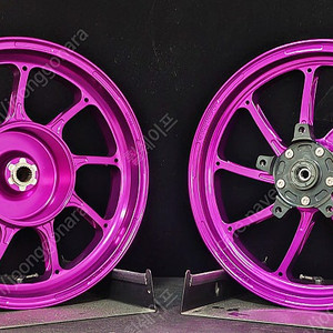 혼다 PCX 750 오토바이 휠 튜닝파츠 단조휠 판매합니다.