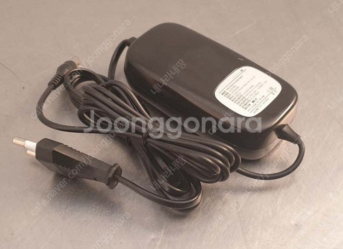 각종 12v 24v 아답터 반값에 싸게 팜니다--0