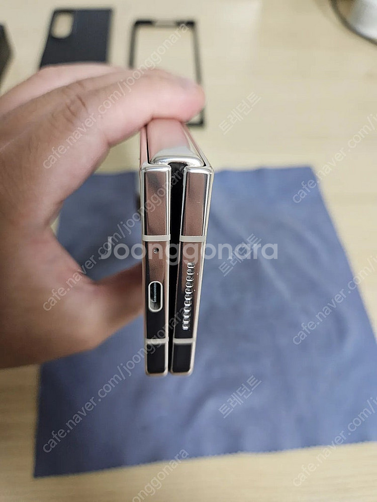 갤럭시 폴드4 512G 자급제 베이지--2