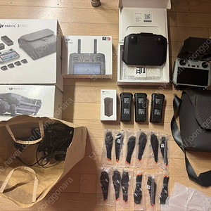 Dji 매빅3프로 플라이모어+RC PRO 미개봉