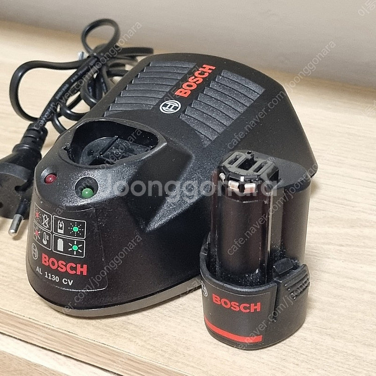 보쉬 리튬이온 배터리 10.8V 충전기 AL1130CV--0