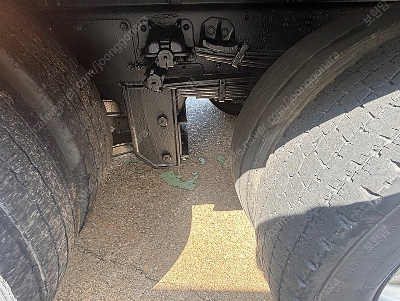 메가트럭 4.5톤 후축윙 리프트 차량입니다 이미지