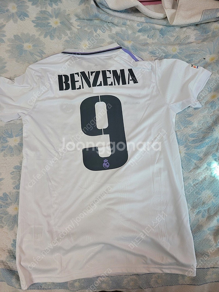22-23 레알마드리드 홈 유니폼 벤제마 챔스 풀패치 판매합니다--3