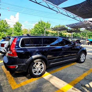 볼보 XC70 D4 (BZ73) 차량 판매합니다