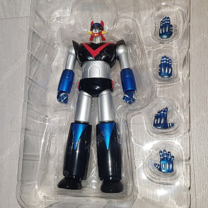 오프로 5pro tru 메탈 합금 로보트 태권V 애니, 메탈릭 2종 팝니다.