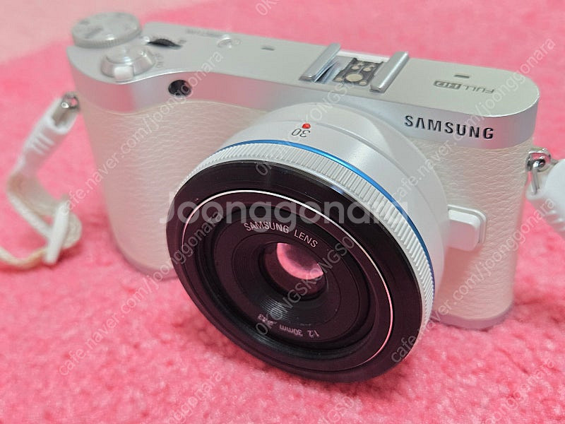 삼성전자 NX300M 30mm F2 미러리스 디지털카메...--1
