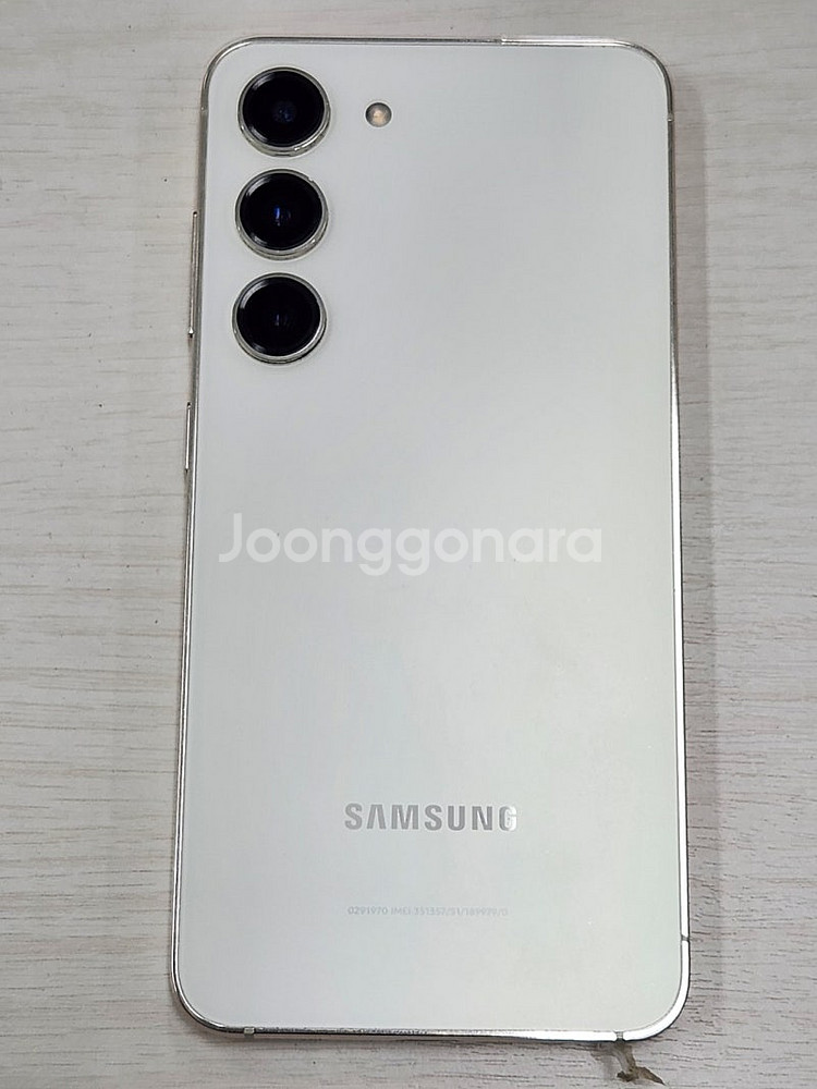 갤럭시 S23 크림색상 256용량 상태좋은 무잔상 미파손 단말기 37만 판매합니다--2