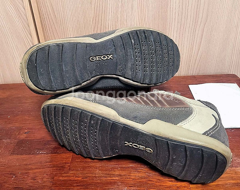 GEOX 제옥스 천연가죽로퍼 265~260 2만5천원--3