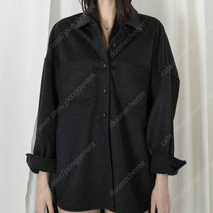 베르데오시도 Boyfriend's Shirt-Jacket - in 100% Cashmere (Charcoal) XS