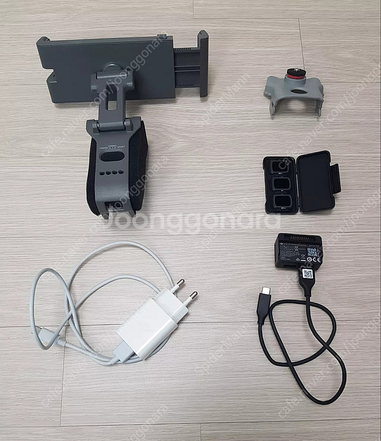 드론 dji 매빅 에어 미니 액세서리 팝니다.--2