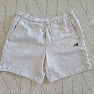 NB 뉴발란스 반바지 (여성,M)