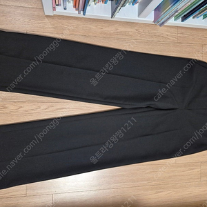 럭키슈에뜨 팬츠