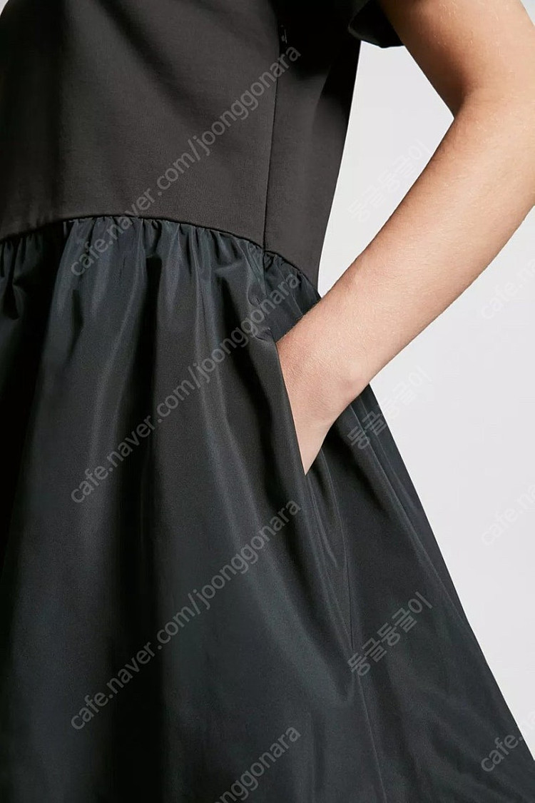 정품 몽클레어원피스--4